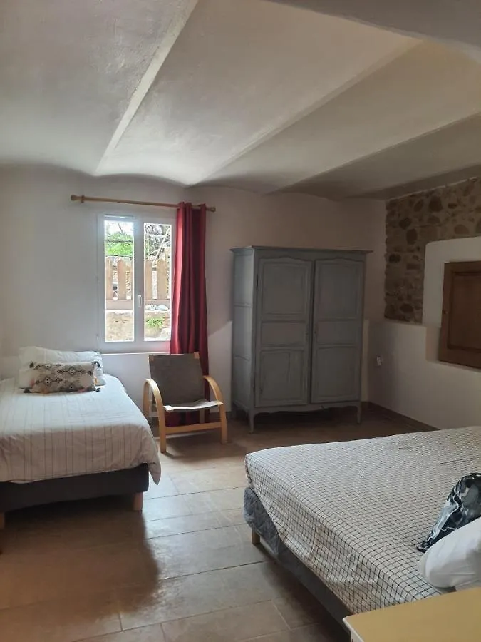 Ventoux Apartments Puymeras 0*,  France